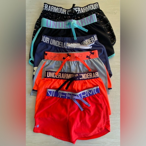 6 Pair of Under Armour twist up shorts - Picture 1 of 7